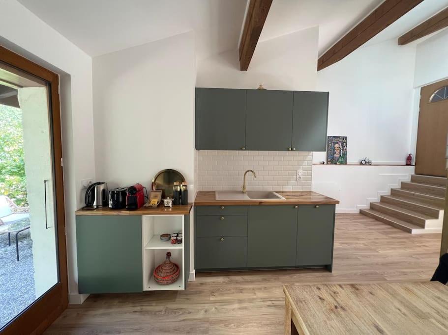 Maisonnette Dans La Vallee Verte